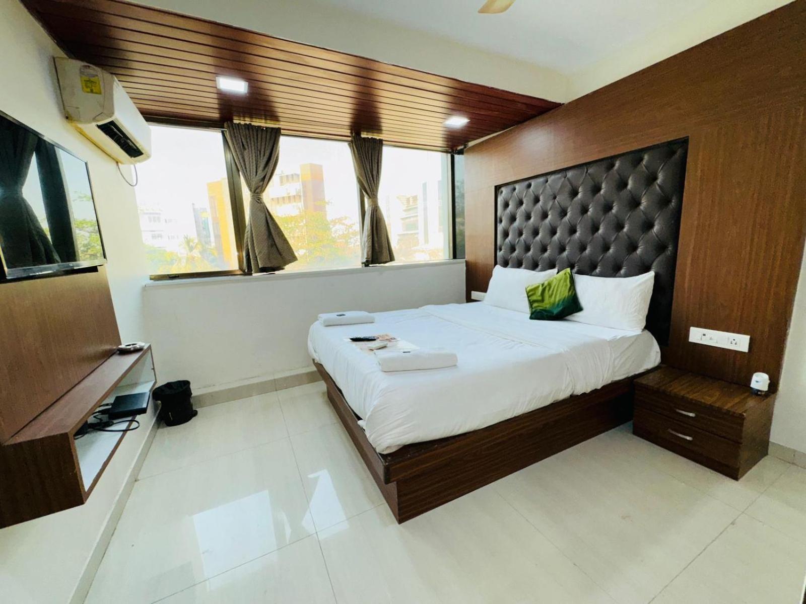 Hotel Artusinn Midc Andheri East Mumbai Ngoại thất bức ảnh
